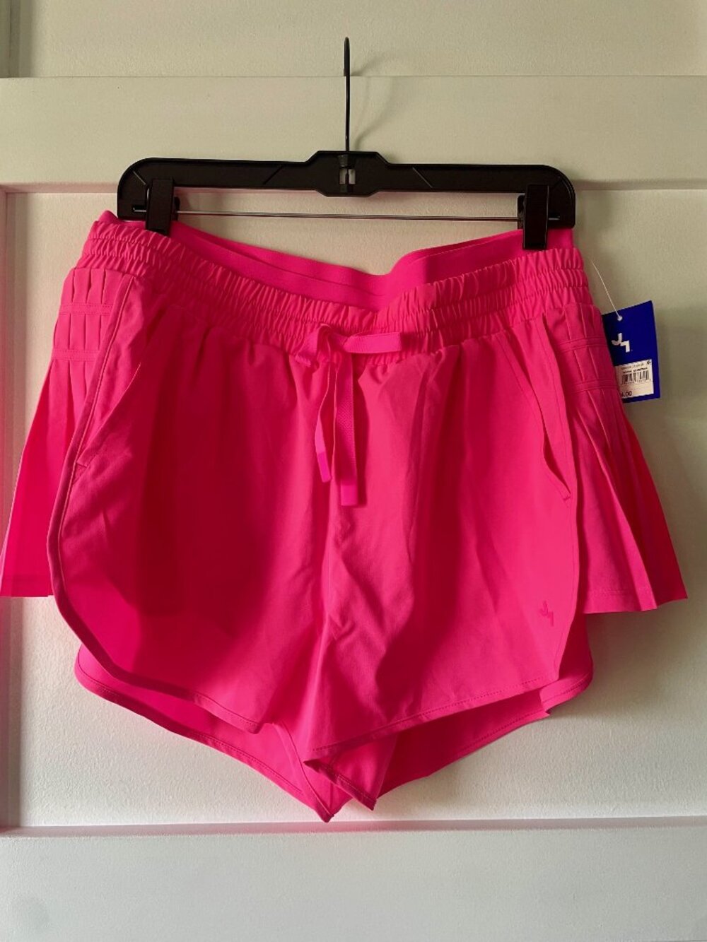 JoyLab Hot Pink Pleated Running Shorts NWT Size Large Barbiecore Tennis Athletic
